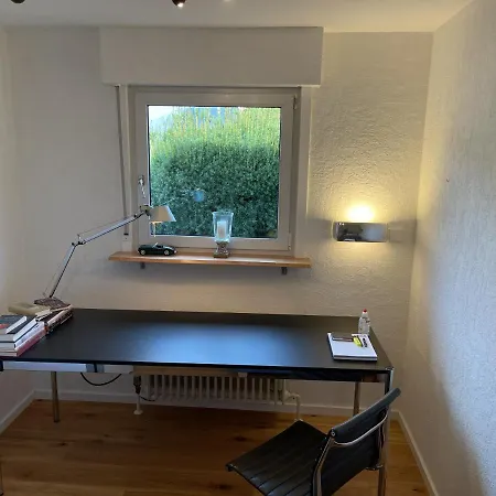 Region Esslingen - Naehe Messe - Flughafen - Stuttgart - Wohnen Und Arbeiten Auf Zeit In 120m2 Wohlfuehlatmosphaere - Ab 3 Uebernachtungen - Geeignet Fuer 4 Pers Incl - Beistellbett Moeglich - Und Tiere Willkommen - Garage F *