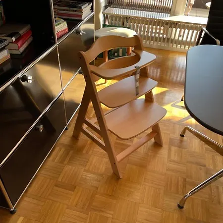 Region Esslingen - Naehe Messe - Flughafen - Stuttgart - Wohnen Und Arbeiten Auf Zeit In 120m2 Wohlfuehlatmosphaere - Ab 3 Uebernachtungen - Geeignet Fuer 4 Pers Incl - Beistellbett Moeglich - Und Tiere Willkommen - Garage F Altbach