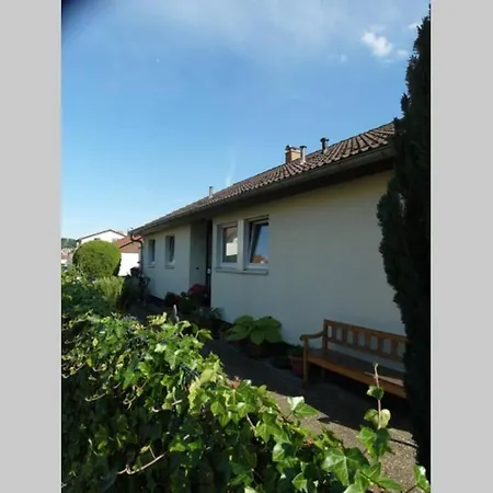 Region Esslingen - Naehe Messe - Flughafen - Stuttgart - Wohnen Und Arbeiten Auf Zeit In 120m2 Wohlfuehlatmosphaere - Ab 3 Uebernachtungen - Geeignet Fuer 4 Pers Incl - Beistellbett Moeglich - Und Tiere Willkommen - Garage F Altbach